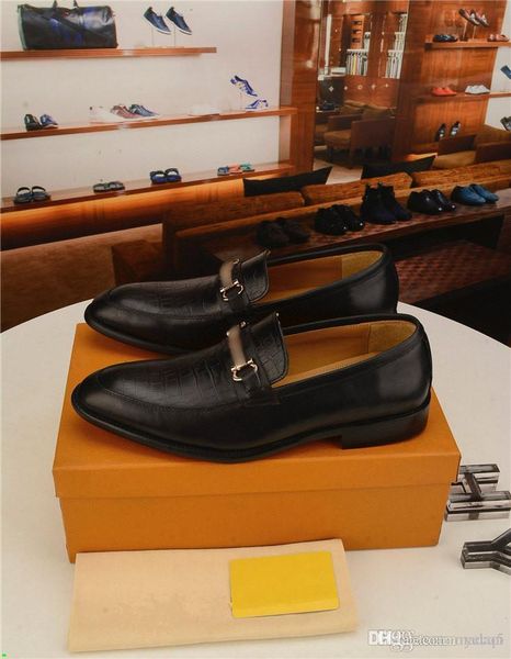 c5 male leather classic brogue shoes flats oxfords for wedding office business designeer formal luxury men dress shoes 33, Black
c5 male leather classic brogue shoes flats oxfords for wedding office business designeer formal luxury men dress shoes 33, Black