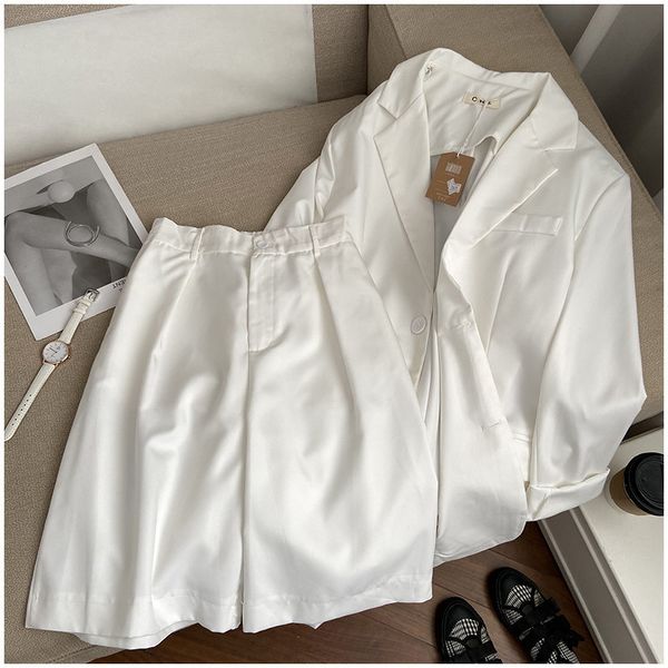 2021 new female suit elegant autumn 2 piece defines office garments with white pants blazer set pp4p, White;black
2021 new female suit elegant autumn 2 piece defines office garments with white pants blazer set pp4p, White;black