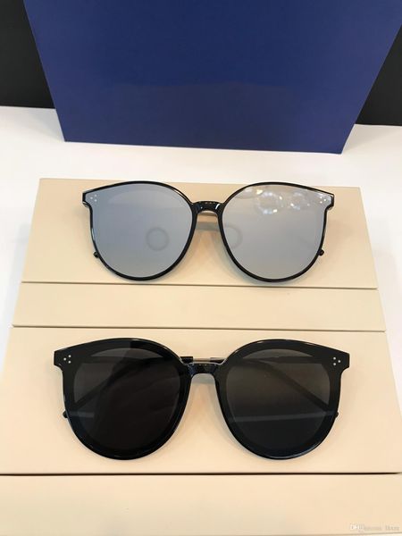 designer 2021 v gentle monste jackhi zeis lenses size: 65-16-148 stylish sunglasses of the same style as men and women, White;black
designer 2021 v gentle monste jackhi zeis lenses size: 65-16-148 stylish sunglasses of the same style as men and women, White;black