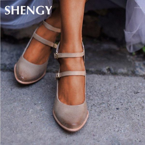 dress shoes 2021 fashion women pumps with high heels 8.5cm classic patent leather ladies retro pointed toe sandals wedding party1, Black
dress shoes 2021 fashion women pumps with high heels 8.5cm classic patent leather ladies retro pointed toe sandals wedding party1, Black