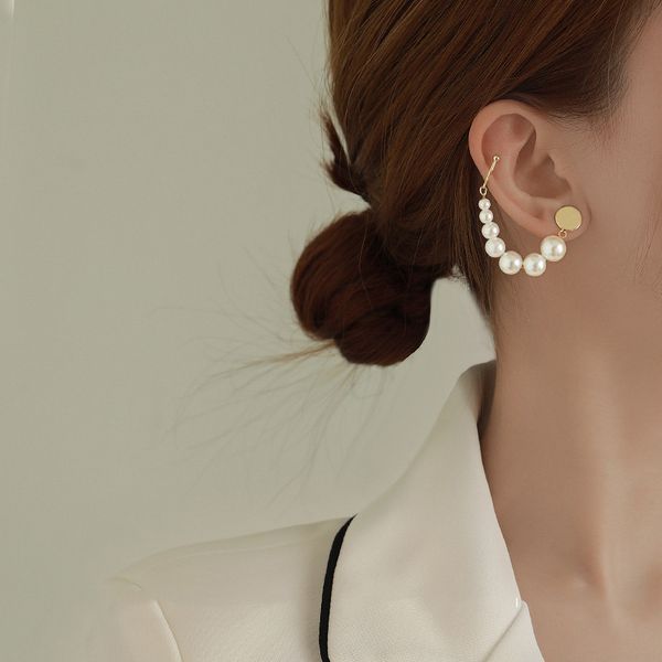 2021 new arrival zeojrlly pearl trendy geometric ear clip sen female sweet earrings style elegant fashion korean jewelry, Silver
2021 new arrival zeojrlly pearl trendy geometric ear clip sen female sweet earrings style elegant fashion korean jewelry, Silver