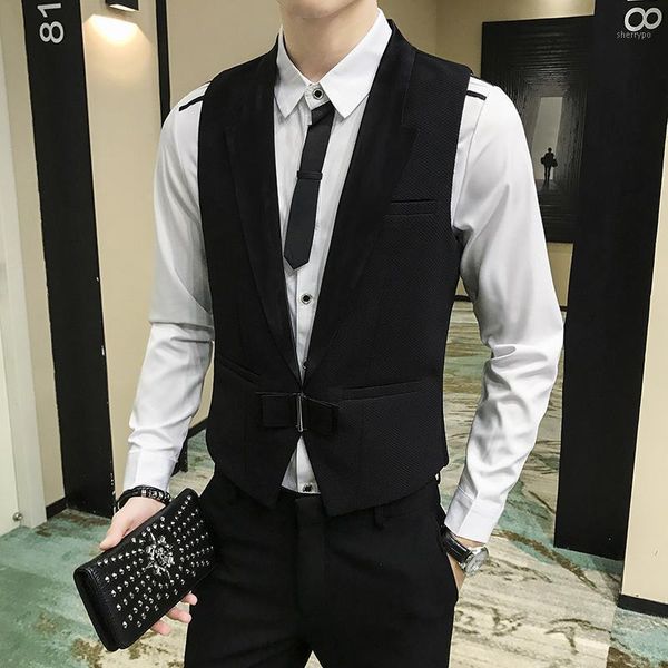 2020 new man dress vest butterfly shape button design fashion vests men's waistcoat slim bartender vest work male gilet1, Black;white
2020 new man dress vest butterfly shape button design fashion vests men's waistcoat slim bartender vest work male gilet1, Black;white