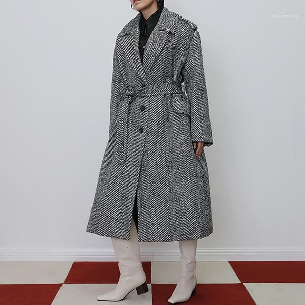 seebeautiful new fashion 2020 winter thick warm lapel long sleeve single breasted pocket belt overcoat loose coat women q4091, Black
seebeautiful new fashion 2020 winter thick warm lapel long sleeve single breasted pocket belt overcoat loose coat women q4091, Black
