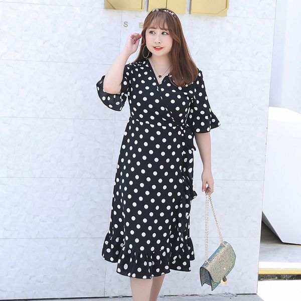 xl xxl 3xl 4xl new summer 2020 women midi dress short sleeve large size black red polka dot print v neck ruffles office lady, Black;gray
xl xxl 3xl 4xl new summer 2020 women midi dress short sleeve large size black red polka dot print v neck ruffles office lady, Black;gray