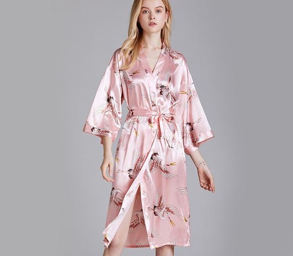 роскошные женщины свадебных пижам crane напечатан robe женщины пижамы одеяние sexy сыпучих ночных халаты женского robe elegant99, Black;red
роскошные женщины свадебных пижам crane напечатан robe женщины пижамы одеяние sexy сыпучих ночных халаты женского robe elegant99, Black;red
