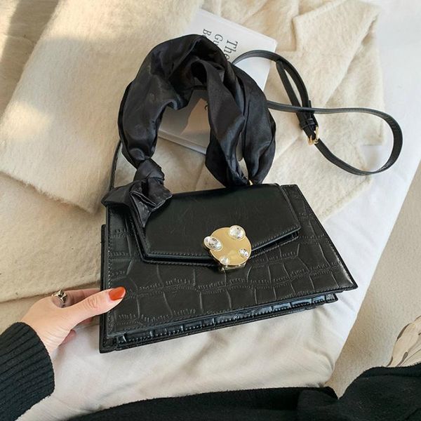 fashion diamonds lock pu leather shoulder crossbody bags for women 2021 chain design luxury hand bag female travel sac a main
fashion diamonds lock pu leather shoulder crossbody bags for women 2021 chain design luxury hand bag female travel sac a main