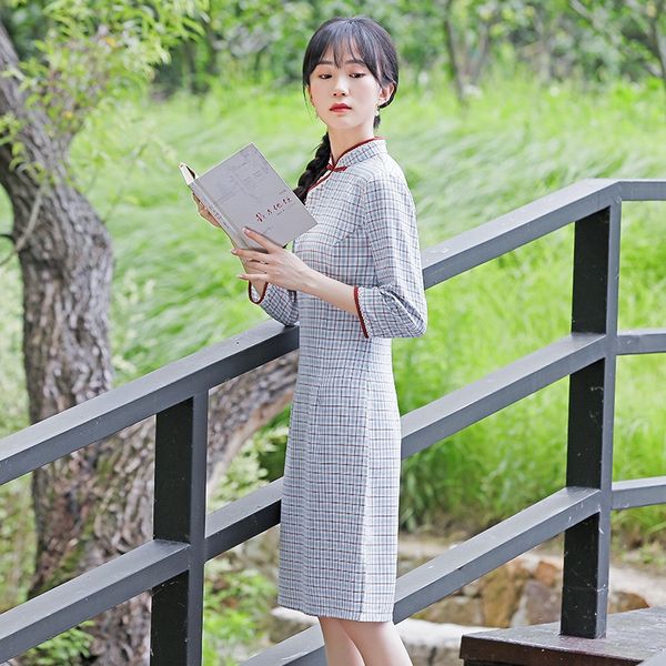 2020 zen chinese style slant lapel color contrast twill improved skirt cheongsam cheongsam skirt medium lengthstand collar tea dress cnsfl c, Black;gray
2020 zen chinese style slant lapel color contrast twill improved skirt cheongsam cheongsam skirt medium lengthstand collar tea dress cnsfl c, Black;gray