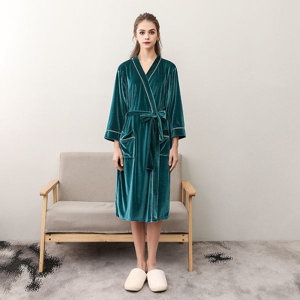 2021 new lovers nightgowns women's summer gold velvet ice silk bathrobe men's soft three robes lf4u, Black;red
2021 new lovers nightgowns women's summer gold velvet ice silk bathrobe men's soft three robes lf4u, Black;red