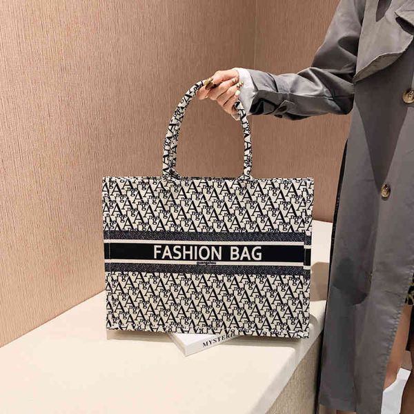 2022 factory wholesale new model female versatile high sense red big ins foreign style tote bag, Black;red
2022 factory wholesale new model female versatile high sense red big ins foreign style tote bag, Black;red