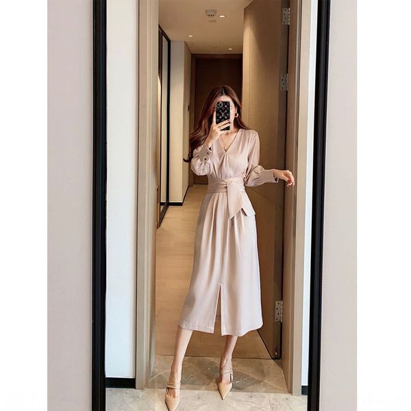 high autumn dress 2020 new women's waistband high-end trend autumn fashion shows thin v-neck lace up temperament acetic acid dress tren, Black;gray
high autumn dress 2020 new women's waistband high-end trend autumn fashion shows thin v-neck lace up temperament acetic acid dress tren, Black;gray