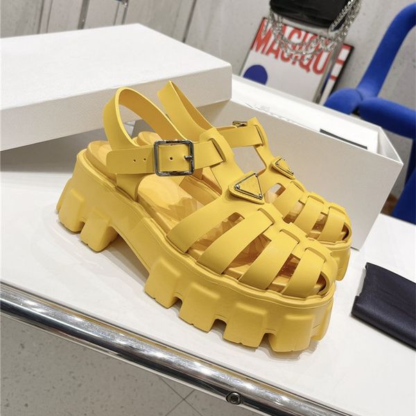 spring/summer serrated roman braided thick soled rubber sandals retro chic lightweight comfortable beach sandals with box size 35-40, Black
spring/summer serrated roman braided thick soled rubber sandals retro chic lightweight comfortable beach sandals with box size 35-40, Black