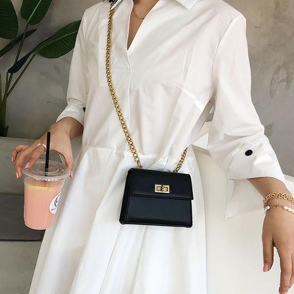 2020 korea women small square bag fashion mini chain crossbody bag portable messenger shoulder bags chic style evening clutch
2020 korea women small square bag fashion mini chain crossbody bag portable messenger shoulder bags chic style evening clutch