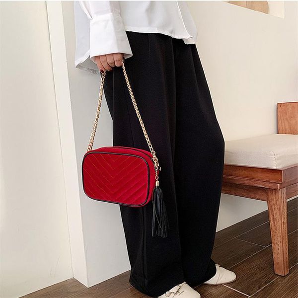 2020 spring new women's bag retro tassel small square corduroy chain bag wild messenger shoulder five colors optional
2020 spring new women's bag retro tassel small square corduroy chain bag wild messenger shoulder five colors optional