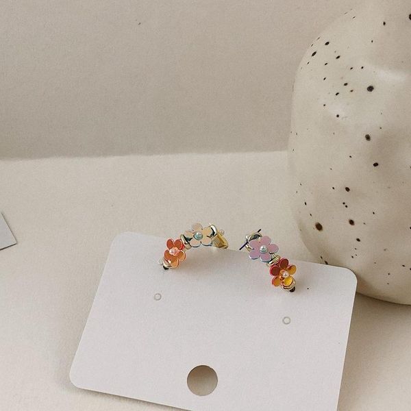 Retro colorful small flower sequin Hoop earrings for woman fashion earings jewelry 2020 aesthetic accessorie, Golden;silver
Retro colorful small flower sequin Hoop earrings for woman fashion earings jewelry 2020 aesthetic accessorie, Golden;silver
