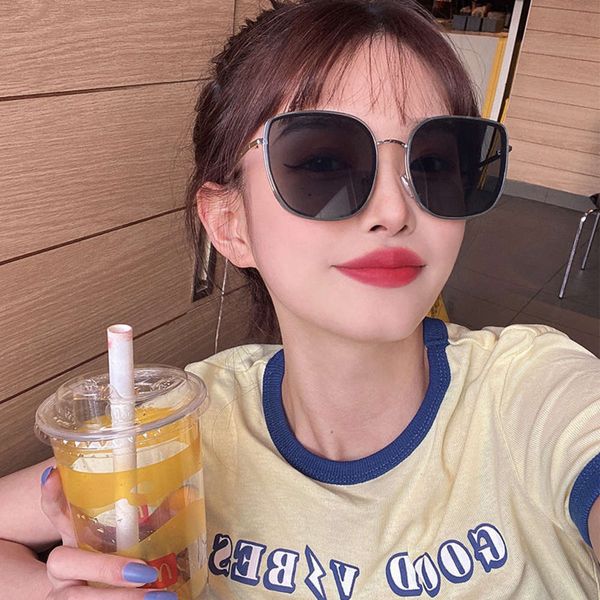ins 2020 new fashion sunglasses women big face show thin net red sunglasses men's fashion trend anti ultraviolet tide, White;black
ins 2020 new fashion sunglasses women big face show thin net red sunglasses men's fashion trend anti ultraviolet tide, White;black