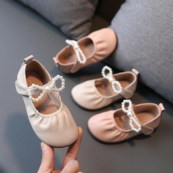 flat shoes girls princess children bow dance leather kids baby toddler spring student soft bottom pearl 02a, Black;grey
flat shoes girls princess children bow dance leather kids baby toddler spring student soft bottom pearl 02a, Black;grey