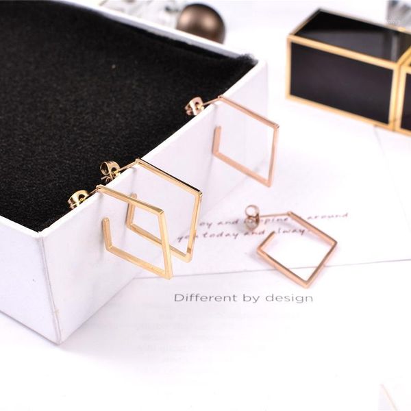 YUN RUO 2020 Elegant Square Korea Earring Woman Rose Gold Color Titanium Steel Jewelry Girl Gift Party Never Fade Free Shipping1, Golden;silver
YUN RUO 2020 Elegant Square Korea Earring Woman Rose Gold Color Titanium Steel Jewelry Girl Gift Party Never Fade Free Shipping1, Golden;silver