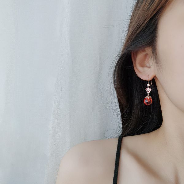 fashion s925 sterling silver red stud earring womens garnet earrings fashion all-match festive expert personalized earrings factory wholesal, Golden
fashion s925 sterling silver red stud earring womens garnet earrings fashion all-match festive expert personalized earrings factory wholesal, Golden