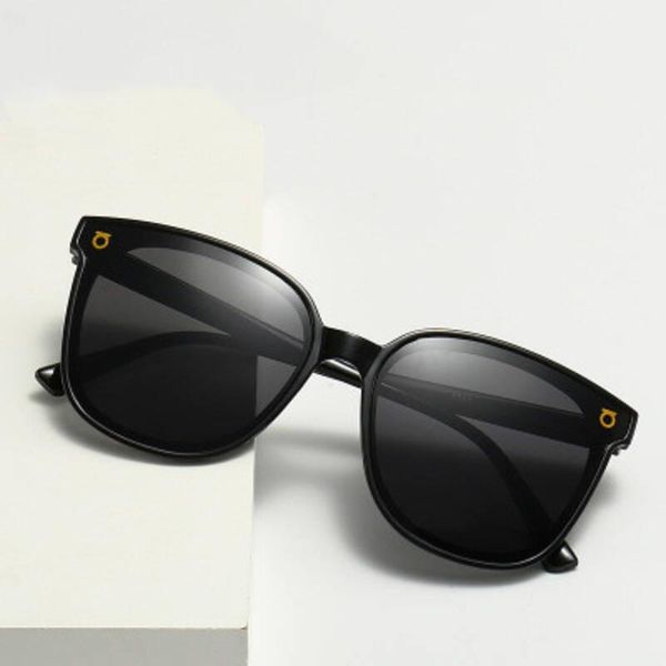 sunglasses fashion letters square for women 2021 designer trendy large frame sun glasses female beach shades, White;black
sunglasses fashion letters square for women 2021 designer trendy large frame sun glasses female beach shades, White;black