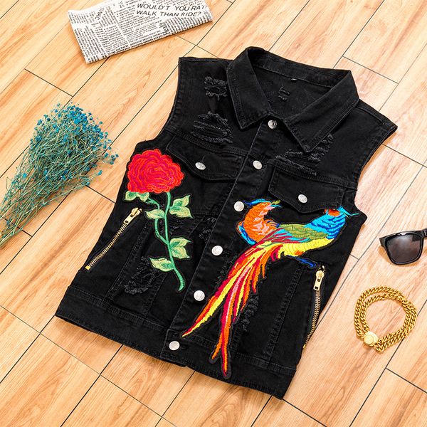 new european and american fashion trend badge embroidery black and white two-color waistcoat men's body wash hole wash shoulder vest, Black;white
new european and american fashion trend badge embroidery black and white two-color waistcoat men's body wash hole wash shoulder vest, Black;white