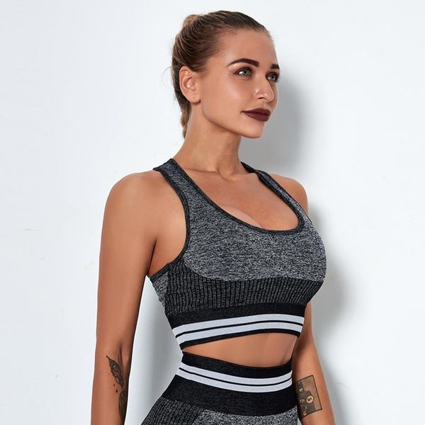 ударопрочный спорт бюстгальтер push up bra йога спорт top бег gym проложенный женщина спорт top soft фитнес crop, White;black 
ударопрочный спорт бюстгальтер push up bra йога спорт top бег gym проложенный женщина спорт top soft фитнес crop, White;black