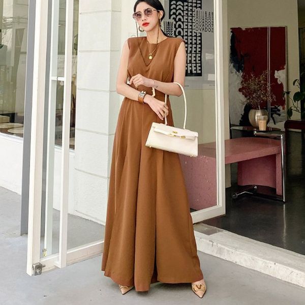 2020 new summer fashion women clothes round neck sleeveless pleated high waist wide legs jumpsuit c1015, Black;white
2020 new summer fashion women clothes round neck sleeveless pleated high waist wide legs jumpsuit c1015, Black;white
