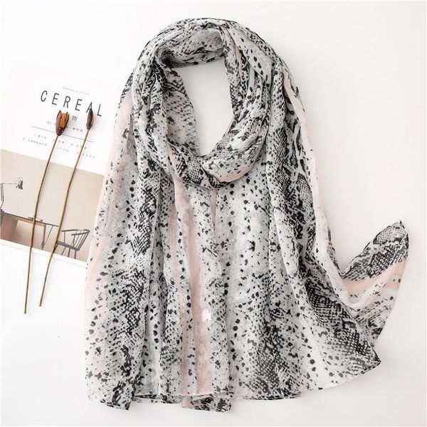 scarves 2021 autumn fashion silver snakeskin viscose shawl scarf lady print stole muslim hijab sjaal 180*90cm, Blue;gray
scarves 2021 autumn fashion silver snakeskin viscose shawl scarf lady print stole muslim hijab sjaal 180*90cm, Blue;gray
