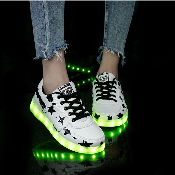 дети светящиеся мужчины женщины размер usb зарядка 30-43 led обувь с лампочками светящимися кроссовки для детей мальчиков девочек, Black;red
дети светящиеся мужчины женщины размер usb зарядка 30-43 led обувь с лампочками светящимися кроссовки для детей мальчиков девочек, Black;red