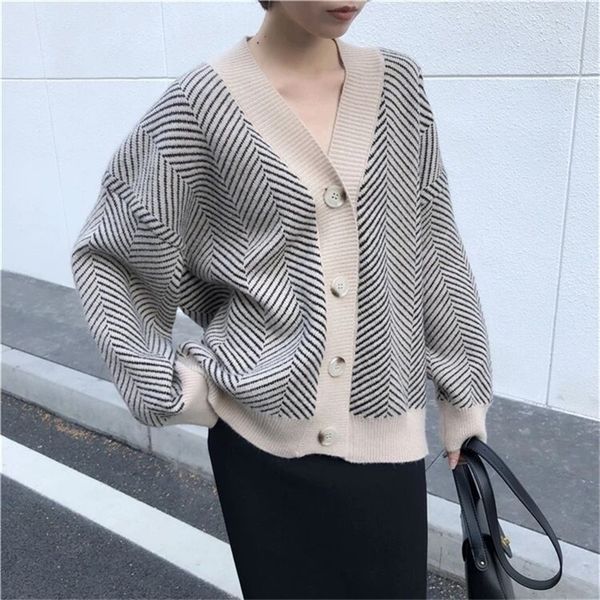 korean retro lazy wind v-neck single-breasted loose irregular diamond texture cardigan sweater coat female 201221, White;black
korean retro lazy wind v-neck single-breasted loose irregular diamond texture cardigan sweater coat female 201221, White;black