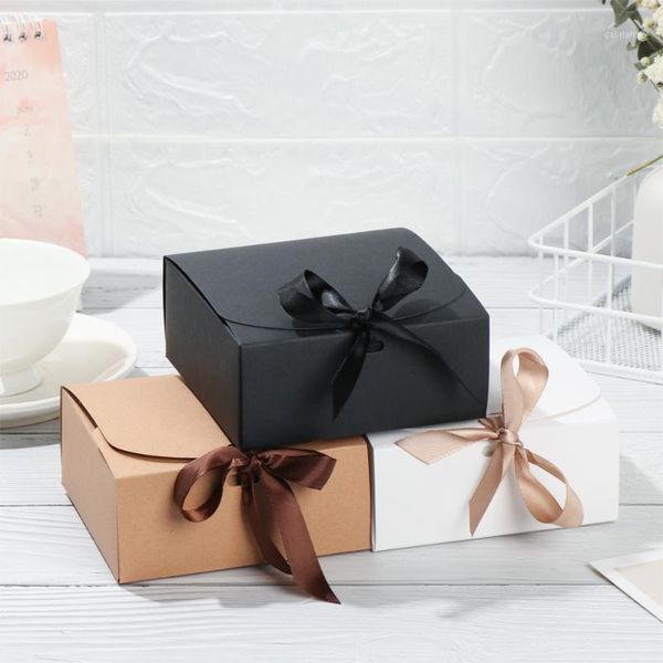 square kraft paper box cardboard package cloth t-shirt scarf pack gift wrapping boxes with ribbons wedding event diy craft1
square kraft paper box cardboard package cloth t-shirt scarf pack gift wrapping boxes with ribbons wedding event diy craft1