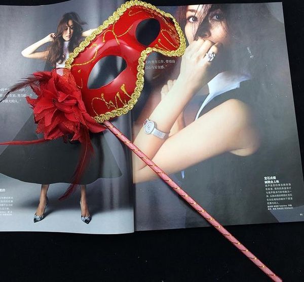 masquerade feather women glitter mask venetian flower on mardi gras costume halloween carnival handle stick party masks festive supply
masquerade feather women glitter mask venetian flower on mardi gras costume halloween carnival handle stick party masks festive supply