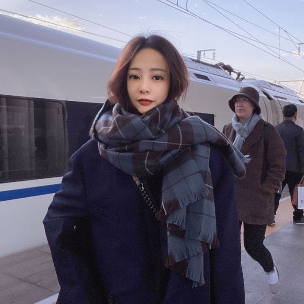 korean warm plaid scarf for women's thick knitted collar neck shawl dual use autumn and winter british style, Blue;gray
korean warm plaid scarf for women's thick knitted collar neck shawl dual use autumn and winter british style, Blue;gray