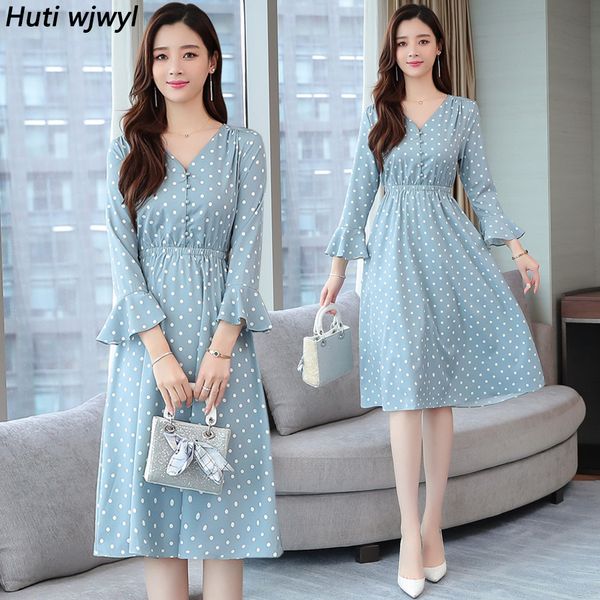 vintage blue dot chiffon long sleeve midi dresses autumn winter chic plus size women bodycon dress elegant party vestidos 201126, Black;gray
vintage blue dot chiffon long sleeve midi dresses autumn winter chic plus size women bodycon dress elegant party vestidos 201126, Black;gray