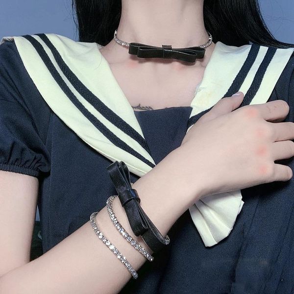 chokers mengjiqiao 2021 fashion punk gothic black leather bowknot choker for women girls rhinestone pendant party jewelry gifts, Golden;silver
chokers mengjiqiao 2021 fashion punk gothic black leather bowknot choker for women girls rhinestone pendant party jewelry gifts, Golden;silver