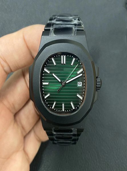 new syle u1 40mm automatic engraved movement men watch green dial black stainless band ing, Slivery;brown
new syle u1 40mm automatic engraved movement men watch green dial black stainless band ing, Slivery;brown