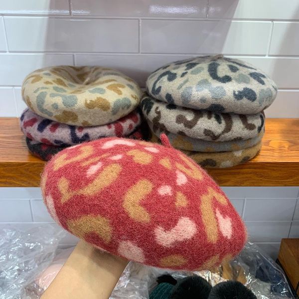 vintage leopard print beret caps korean women fashion artist painter cap thick pure wool winter elegant lady warm leopard berets, Blue;gray
vintage leopard print beret caps korean women fashion artist painter cap thick pure wool winter elegant lady warm leopard berets, Blue;gray