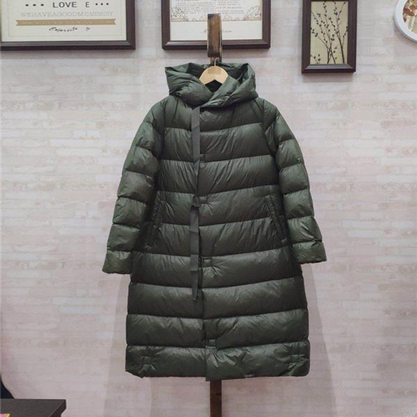 2021 new women winter 90% white down ultra light long soft female parka loose with hoodie jacket 2lwb, Black
2021 new women winter 90% white down ultra light long soft female parka loose with hoodie jacket 2lwb, Black