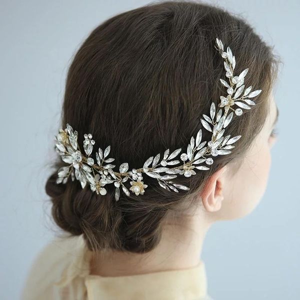 luxury crystal bridal headpiece light gold hair vine clips handmade brides crown party prom hair jewelry brides, Golden;silver
luxury crystal bridal headpiece light gold hair vine clips handmade brides crown party prom hair jewelry brides, Golden;silver