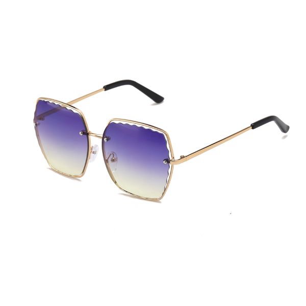 summer 2020 new women big trend street shooting glasses celebrity female fashion ocean film water ripple lens sunglasses male, White;black
summer 2020 new women big trend street shooting glasses celebrity female fashion ocean film water ripple lens sunglasses male, White;black