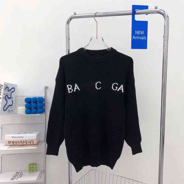 2022 factory wholesale new fashion autumn jacquard letter thick needle loose comfortable fashion jiangyue round neck sweater, Black
2022 factory wholesale new fashion autumn jacquard letter thick needle loose comfortable fashion jiangyue round neck sweater, Black