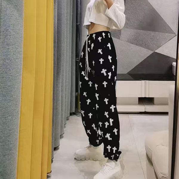 waistband 2021 new high printed ladies'jogging sportwear female hip leg-length streetwear pants 7fep, Black;white
waistband 2021 new high printed ladies'jogging sportwear female hip leg-length streetwear pants 7fep, Black;white