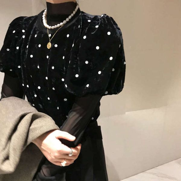 style velvet wave bubble point court short sleeve + mesh bottoming shirt 2 pieces, Black;gray
style velvet wave bubble point court short sleeve + mesh bottoming shirt 2 pieces, Black;gray