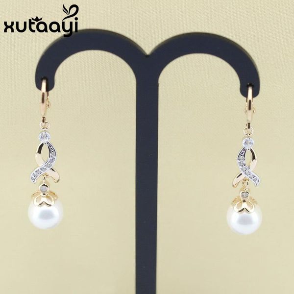 hoop & huggie fashion shell pearls earrings with gold color and white crystal ,mother's day gift pearl long for women,, Golden;silver
hoop & huggie fashion shell pearls earrings with gold color and white crystal ,mother's day gift pearl long for women,, Golden;silver