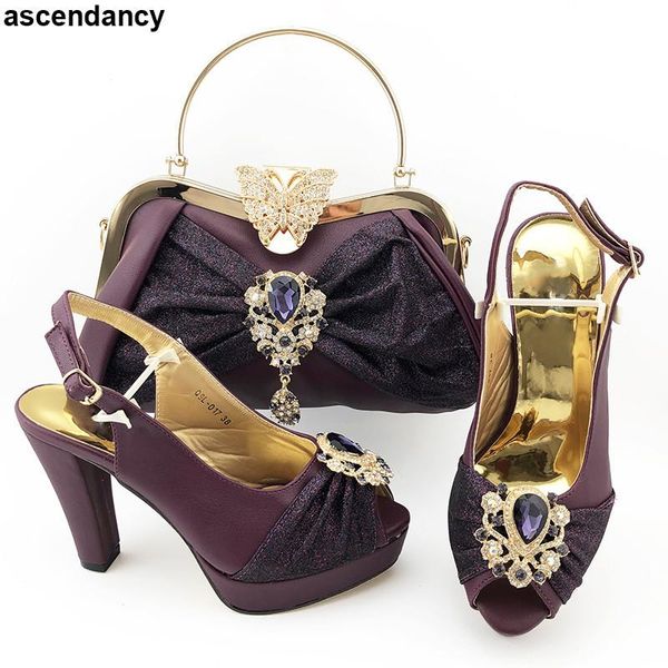 new fashion italian matching shoe and bag set for wedding women sandals elegant nigerian women pumps shoe for party high quality, Black
new fashion italian matching shoe and bag set for wedding women sandals elegant nigerian women pumps shoe for party high quality, Black