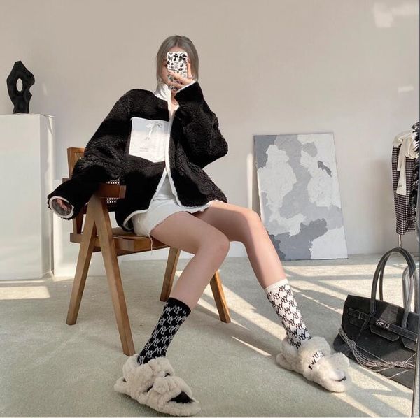 new men's women's casual warm lamb fur collar long-sleeved zipper sweater jacket, Black;brown
new men's women's casual warm lamb fur collar long-sleeved zipper sweater jacket, Black;brown