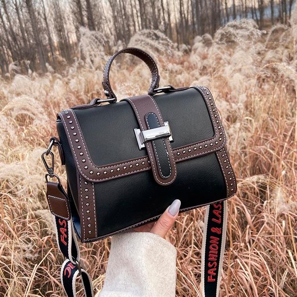cross body veryme selling women handbags 2021 pu leather crossbody shoulder bags wide strap daily clutch bag bolsos marca mujer lujo
cross body veryme selling women handbags 2021 pu leather crossbody shoulder bags wide strap daily clutch bag bolsos marca mujer lujo