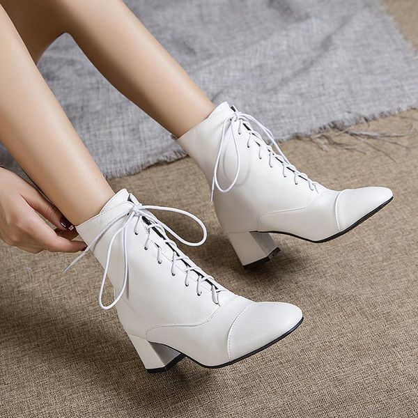 boots ymechic fashion 2021 high block heels knight biker womens ankle winter white black lace up goth shoes plus size bootie
boots ymechic fashion 2021 high block heels knight biker womens ankle winter white black lace up goth shoes plus size bootie