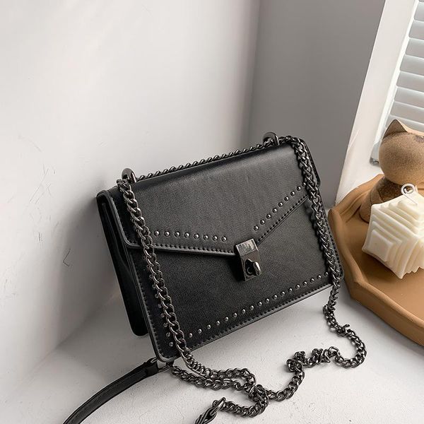 2020 pu leather crossbody bags for women travel handbag chain fashion new rivet lock small shoulder messenger bags female flaps
2020 pu leather crossbody bags for women travel handbag chain fashion new rivet lock small shoulder messenger bags female flaps
