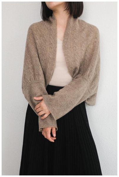 scarves women multi function scarfs shawl cloak cardigan style pearl buckle 100%goat cashmere hollow out knit 60x145cm, Blue;gray
scarves women multi function scarfs shawl cloak cardigan style pearl buckle 100%goat cashmere hollow out knit 60x145cm, Blue;gray