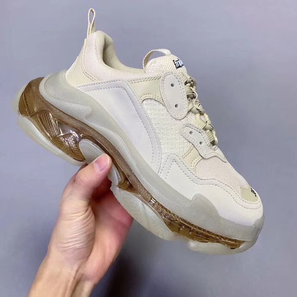 2020 paris casual shoes triple s clear sole trainers dad shoe sneaker black silver crystal bottom mens womens superior quality chaussures
2020 paris casual shoes triple s clear sole trainers dad shoe sneaker black silver crystal bottom mens womens superior quality chaussures